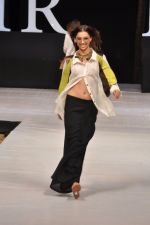 Model walk the ramp for Asmita Marwah Show at IRFW 2012 Day 3 in Goa on 30th Nov 2012 (42).JPG