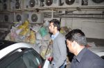 Ranbir Kapoor snapped outside PVR Juhu on 30th Nov 2012 (5).JPG
