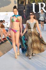 Model walk the ramp for Fatima Khan Show at IRFW 2012 in Goa on 1st Dec 2012 (6).JPG