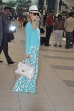 Paris Hilton arrives at Mumbai airport on 3rd Dec 2012 (31).JPG