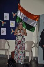 Paris Hilton visits Ashray orphanage in Bandra, Mumbai on 3rd Dec 2012 (37).JPG