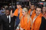 Paris Hilton visits Siddhivinayak Temple in Mumbai on 3rd Dec 2012 (29).JPG