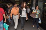 Priyanka Chopra return from Dubai after performing at Ahlan Bollywood show in Airport, Mumbai on 3rd Dec 2012 (38).JPG