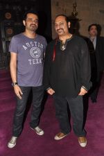 Ehsaan Noorani at Strunz and Farah concert by Indigo Live in NCPA on 4th Dec 2012 (51).JPG
