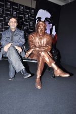 Suneil Anand at Walk of fame statue by UTV Stars in J W Marriott, Mumbai on 4th Dec 2012 (17).JPG