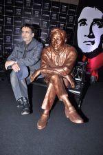 Suneil Anand at Walk of fame statue by UTV Stars in J W Marriott, Mumbai on 4th Dec 2012 (15).JPG