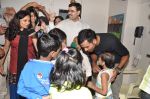 Rohit Sharma meets cancer patients in Parel, Mumbai on 5th Dec 2012 (12).JPG
