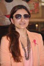 Soha Ali Khan at Pinkathon meet in Mumbai on 8th Dec 2012 (25).JPG
