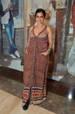 Sona Mohapatra at the launch of Anita Dongre_s latest menswear collection in Palladium, Mumbai on 11th Dec 2012 (113).JPG