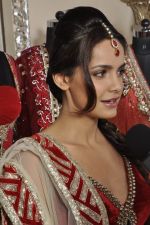 Shazahn Padamsee in designer Archan Kocchar bridal outfit for Luv Israni_s photo shoot in Juhu, Mumbai on 13th Dec 2012 (14).JPG