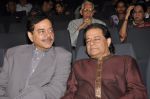 Shatrughan Sinha, Anup Jalota at Madhushre concert in St Andrews, Mumbai on 15th Dec 2012 (43).JPG