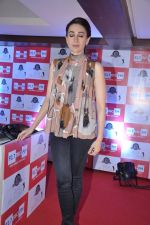 Karisma Kapoor turns RJ for Big FM in Peninsula, Mumbai on 18th Dec 2012 (53).JPG