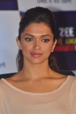 Deepika Padukone at Zee Cine Awards press meet in Panchgani, Mumbai on 19th Dec 2012 (11).jpg