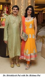 Dr. Hrishikesh Pai with Dr. Rishma Pai at Roahn Palshetkar ceremony in Mumbai on 19th Dec 2012.jpg