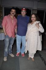 Neelima Azeem, Rajesh Khattar, Vivek Vaswani at Shiamak Dawar_s Show in St Andrews, Mumbai on 20th Dec 2012 (124).JPG