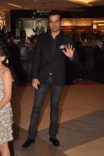 Rohit Roy at Dabangg 2 premiere in PVR, Mumbai on 20th Dec 2012 (85).JPG