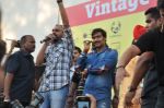 Ajay Devgan flags off vintage car rally in Mumbai on 21st Dec 2012 (2).JPG