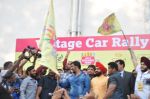 Ajay Devgan flags off vintage car rally in Mumbai on 21st Dec 2012 (21).JPG