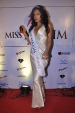 at Miss Maxim Fashion Show at F Bar, Mumbai on 23rd Dec 2012 (74).JPG
