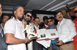 Ronaldinho unveils Balaji entertainment_s R10 movie in Pune, Mumbai on 28th Dec 2012 (33).JPG