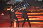 Shahrukh Khan at Big Star Awards on 16th Dec 2012 (137).JPG