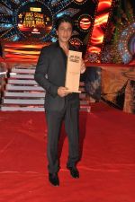 Shahrukh Khan at Big Star Awards on 16th Dec 2012 (139).JPG