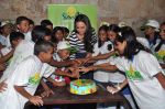 Sonakshi Sinha at Smile foundation NGO meet the kids event in Mumbai on 31st Dec 2012 (13).JPG