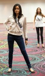 Shilpa Singh at Miss Universe contest  (22).jpg