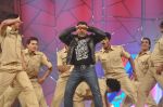 Salman Khan at Police show Umang in Mumbai on 5th Jan 2013 (310).JPG