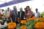 Shankar Mahadevan, Shaina NC at Nana Chudasma_s plant exhibition in Mumbai on 8th Jan 2013 (38).JPG