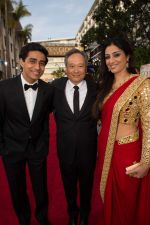 Tabu on the red carpet of Golden Globes on 13th Jan 2013 (76).jpg