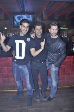 Neil Mukesh at live concert hosted by Bejoy Nambiar in Hard Rock Cafe, Mumbai on 14th Jan 2013 (26).JPG