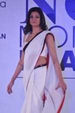 Sushmita Sen at Beti Fashion show in Mumbai on 14th Jan 2013 (149).JPG