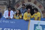 Gulshan Grover, Sharman Joshi, Tina Ambani at Standard Chartered Mumbai Marathon in Mumbai on 19th Jan 2013 (59).JPG