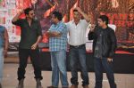 John Abraham, Anu Malik, Sanjay Gupta at Shootout at Wadala press meet in R Mall, Mumbai on 19th Jan 2013 (14).JPG