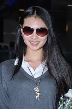 Miss World 2012 Yu Wenxia at Mumbai Airport on 19th Jan 2013 (7).JPG
