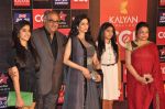 Sridevi, Boney Kapoor, Jhanvi Kapoor, Khushi Kapoor at CCL red carpet in Mumbai on 19th Jan 2013 (47).JPG