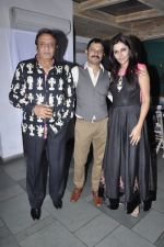 ranjeet, brijesh singh and nisha jamwal at Vinod Nair hosts bash for Greogry David Roberts in Le Sutra, Mumbai on 21st Jan 2013.JPG