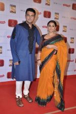 Vidya Balan, Siddharth Roy Kapur at Stardust Awards 2013 red carpet in Mumbai on 26th jan 2013 (530).JPG