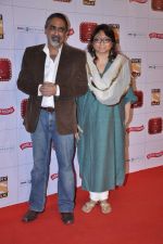 at Stardust Awards 2013 red carpet in Mumbai on 26th jan 2013 (360).JPG