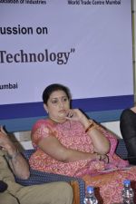 Smriti Irani at Cyber safety week - talk on cyber safety on women in WTC, Mumbai on 29th Jan 2013 (23).JPG