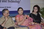 Smriti Irani at Cyber safety week - talk on cyber safety on women in WTC, Mumbai on 29th Jan 2013 (26).JPG