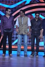 Ajay Devgan on the sets of Nach Baliye 5 in Filmistan, Mumbai on 5th Feb 2013 (54).JPG