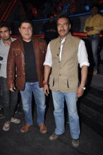 Ajay Devgan, Sajid Khan on the sets of Nach Baliye 5 in Filmistan, Mumbai on 5th Feb 2013 (59).JPG