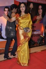 Hema Malini at Hindustan Times Mumbai_s Most Stylish 2013 awards in Mumbai on 7th Feb 2013 (141).JPG