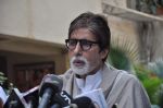 Amitabh Bachchan pledge their support towards the girl child through Plan India at his home on 9th Feb 2013 (292).JPG