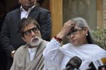 Amitabh Bachchan, Jaya Bachchan pledge their support towards the girl child through Plan India at his home on 9th Feb 2013 (281).JPG