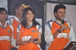 Ritesh Deshmukh, Genelia D Souza introduces his CCL team in Trident, Mumbai on 8th Feb 2013 (32).JPG