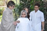 Amitabh Bachchan, Jaya Bachchan, Aishwarya Rai, Abhishek Bachchan pledge their support towards the girl child through Plan India at his home on 9th Feb 2013 (41).JPG