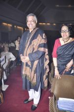at Birla Puraskar awards in Nehru Centre, Mumbai on 9th Feb 2013 (13).JPG
